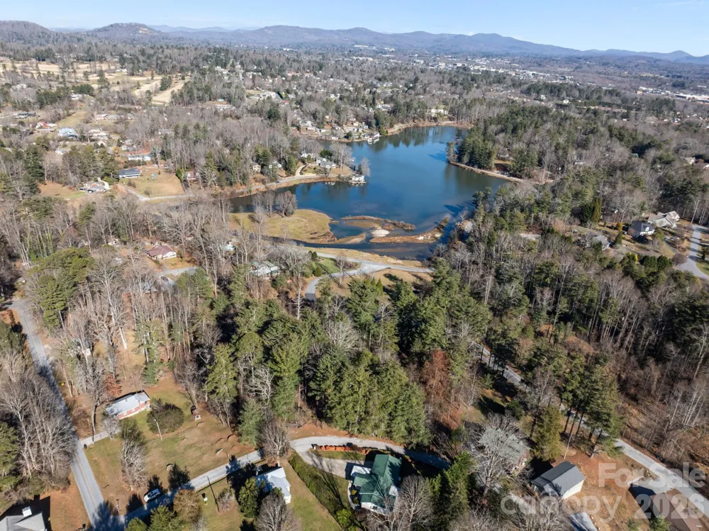 522 Bonner Street Hendersonville, NC 28739