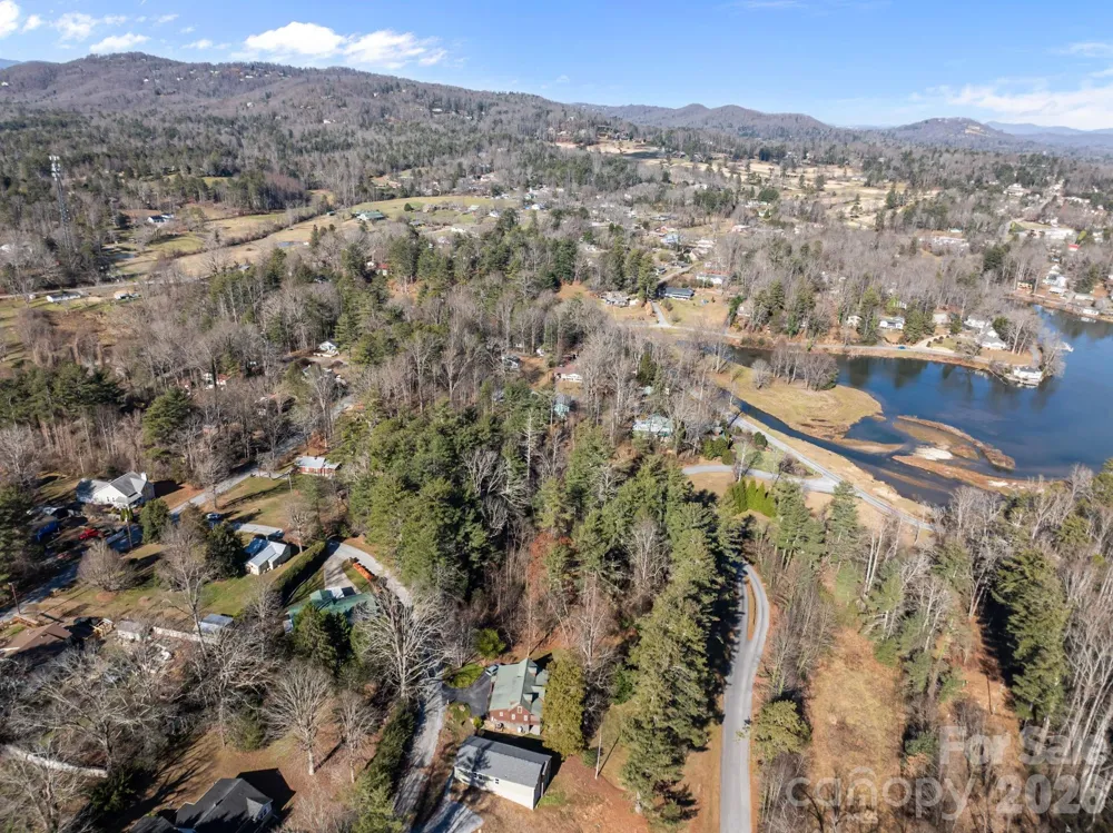 522 Bonner Street Hendersonville, NC 28739