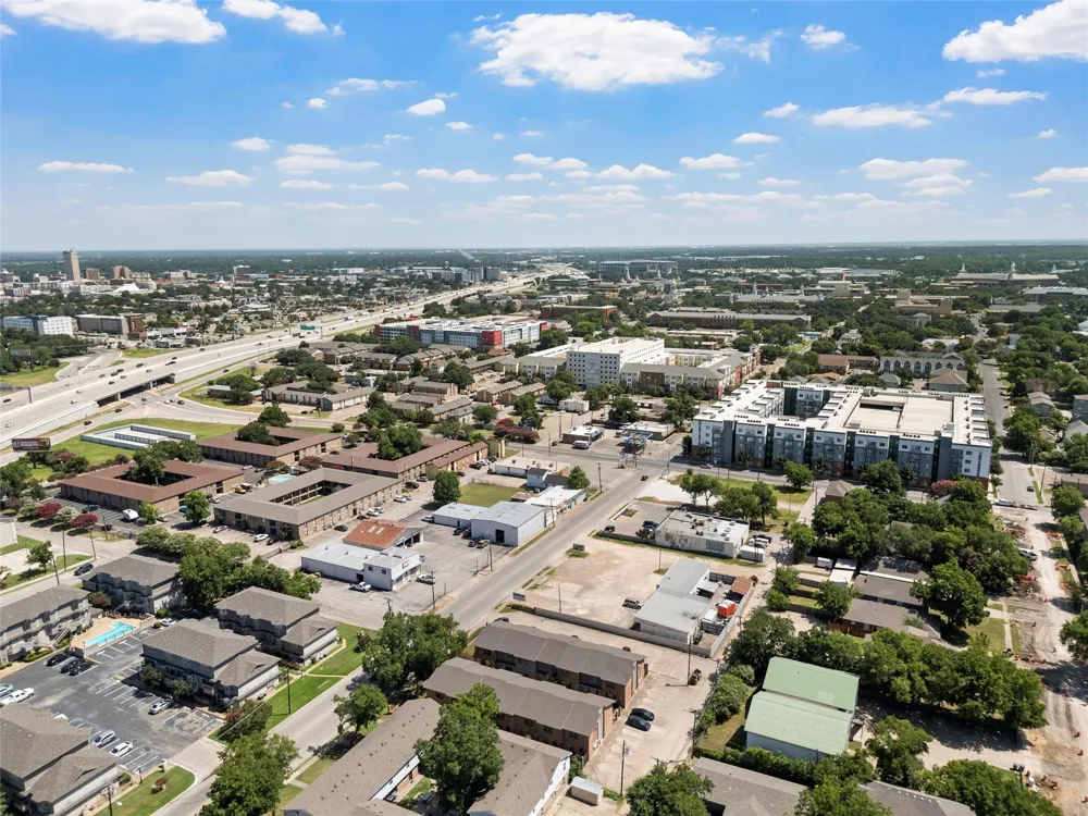 1310 Speight Avenue #2 Waco, TX 76706