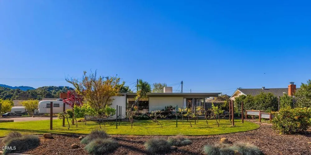 669 Highland Drive Ojai, CA 93023