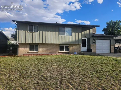 54 Bridle Trail