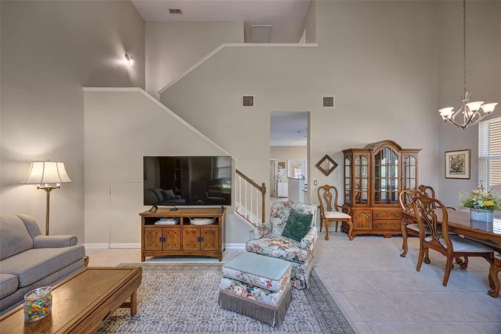 901 WYNBROOK LANE Deland, FL 32724