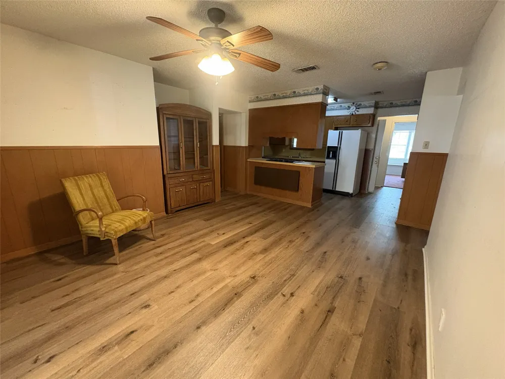 212 S Norma Drive Lacy Lakeview, TX 76705