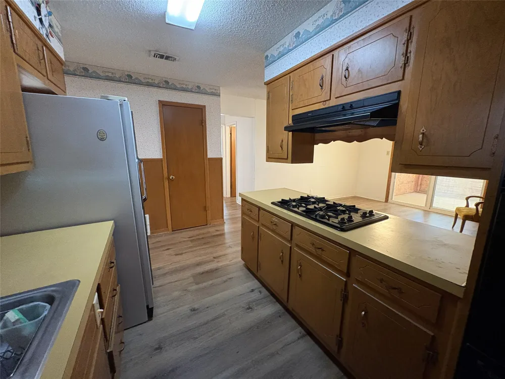 212 S Norma Drive Lacy Lakeview, TX 76705