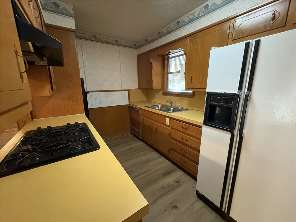 212 S Norma Drive Lacy Lakeview, TX 76705