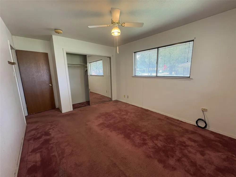 212 S Norma Drive Lacy Lakeview, TX 76705