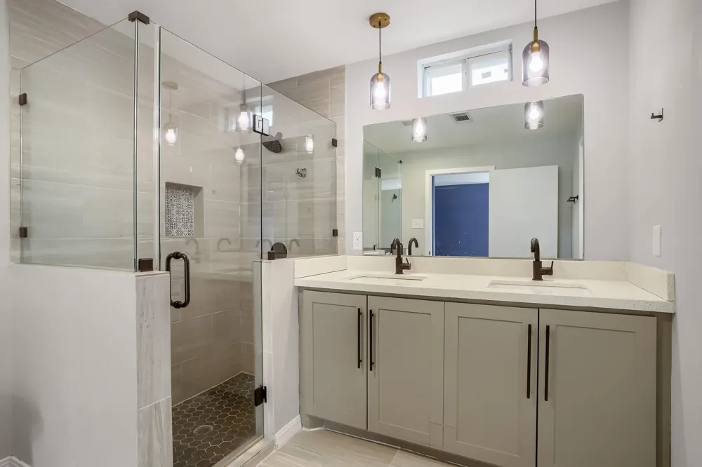 16505 Cornwall Street Jersey Village, TX 77040