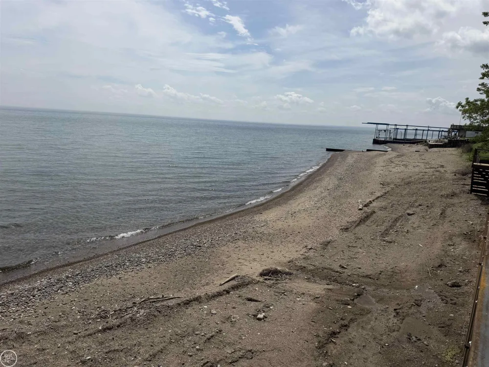 8340 Lakeshore Road Burtchville Township, MI 48059