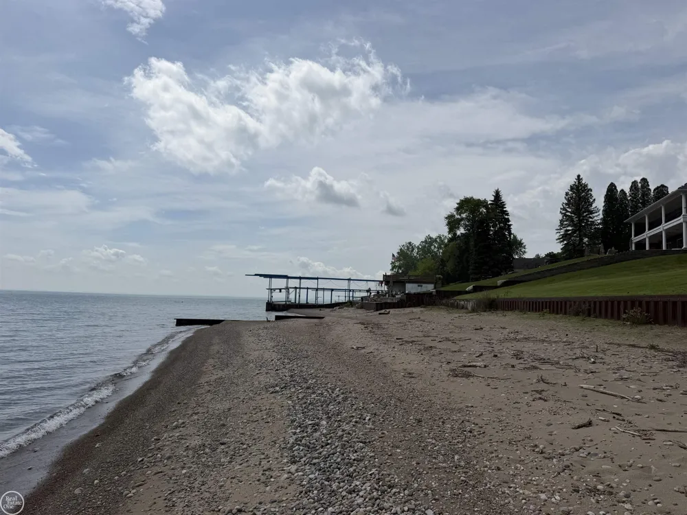 8340 Lakeshore Road Burtchville Township, MI 48059