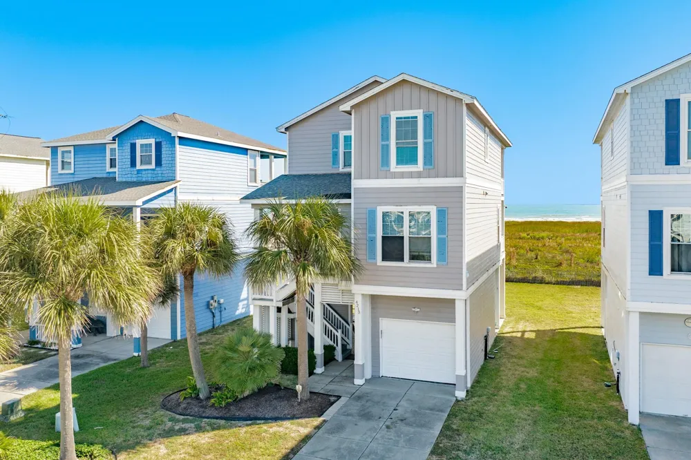 4215 Green Heron Drive Galveston, TX 77554