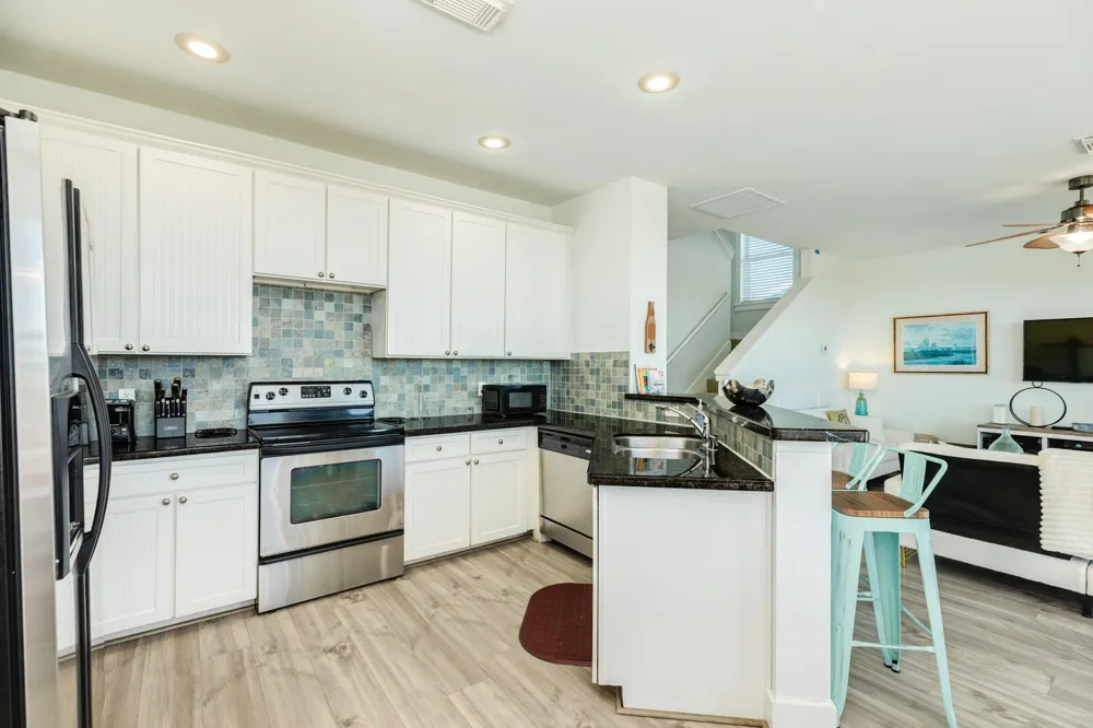 4215 Green Heron Drive Galveston, TX 77554