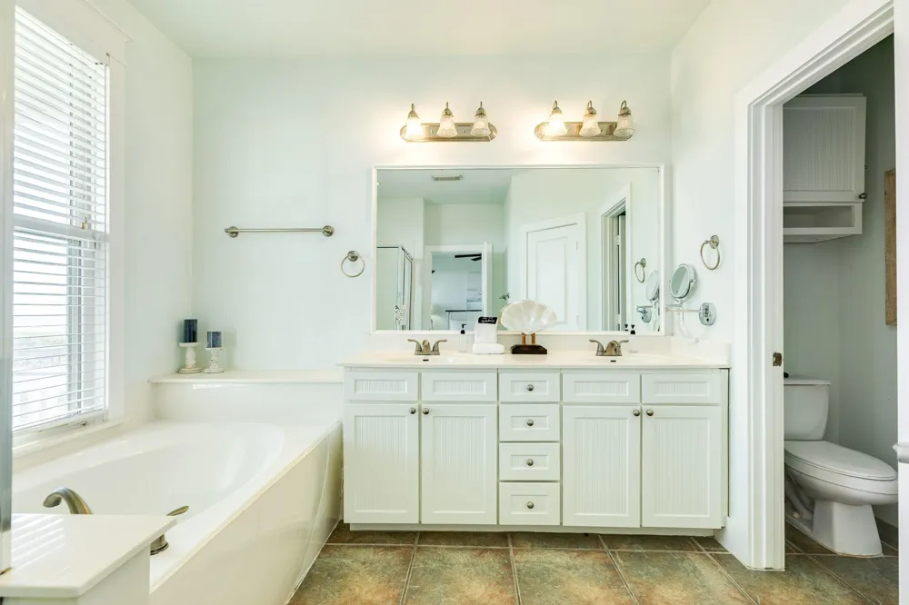 4215 Green Heron Drive Galveston, TX 77554