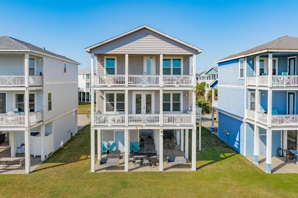 4215 Green Heron Drive Galveston, TX 77554