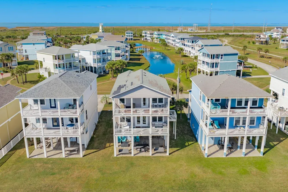 4215 Green Heron Drive Galveston, TX 77554