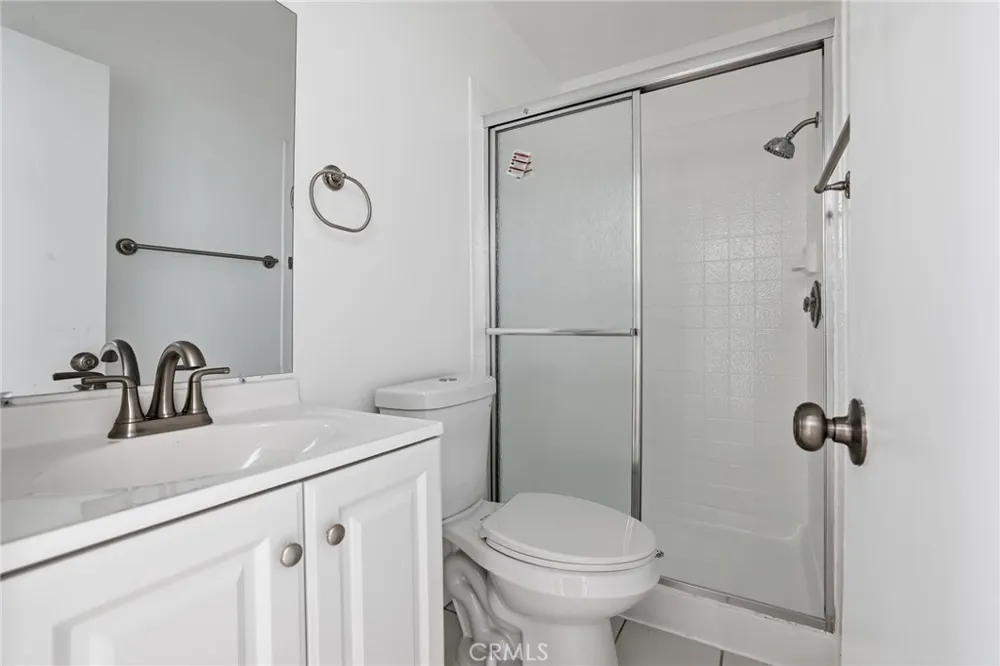 13040 Dronfield #23 Sylmar, CA 91342
