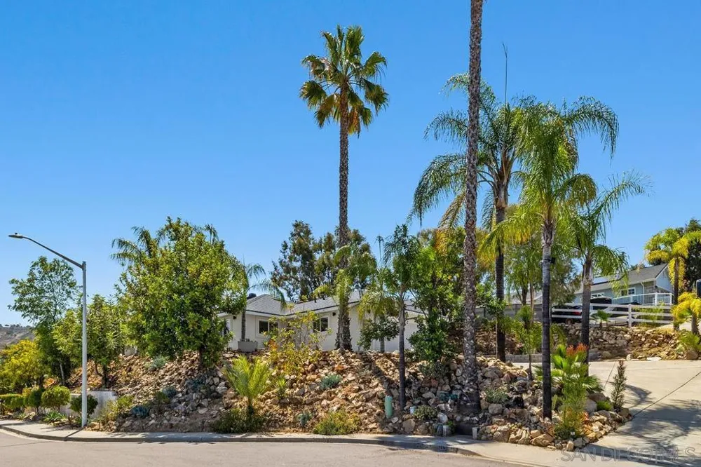 13309 Lakeview Way Lakeside, CA 92040