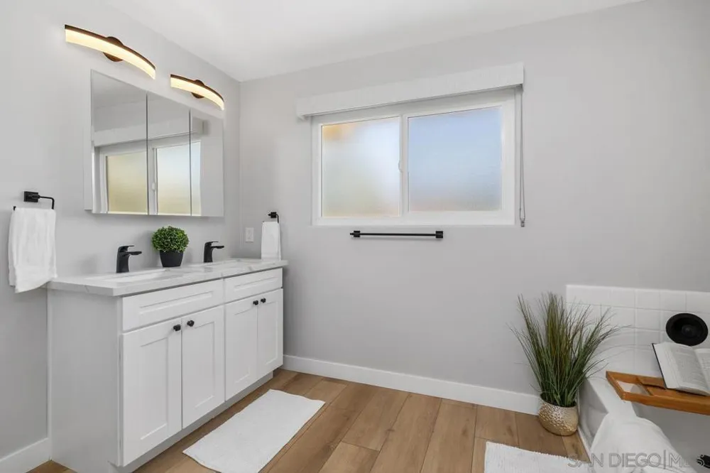 13309 Lakeview Way Lakeside, CA 92040