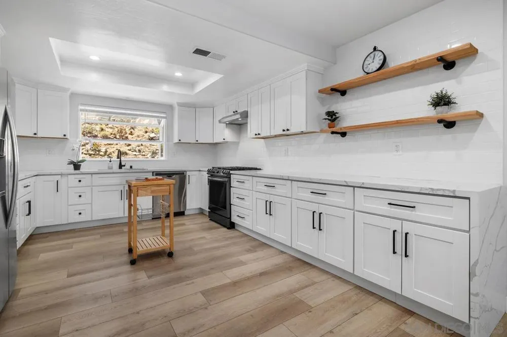 13309 Lakeview Way Lakeside, CA 92040