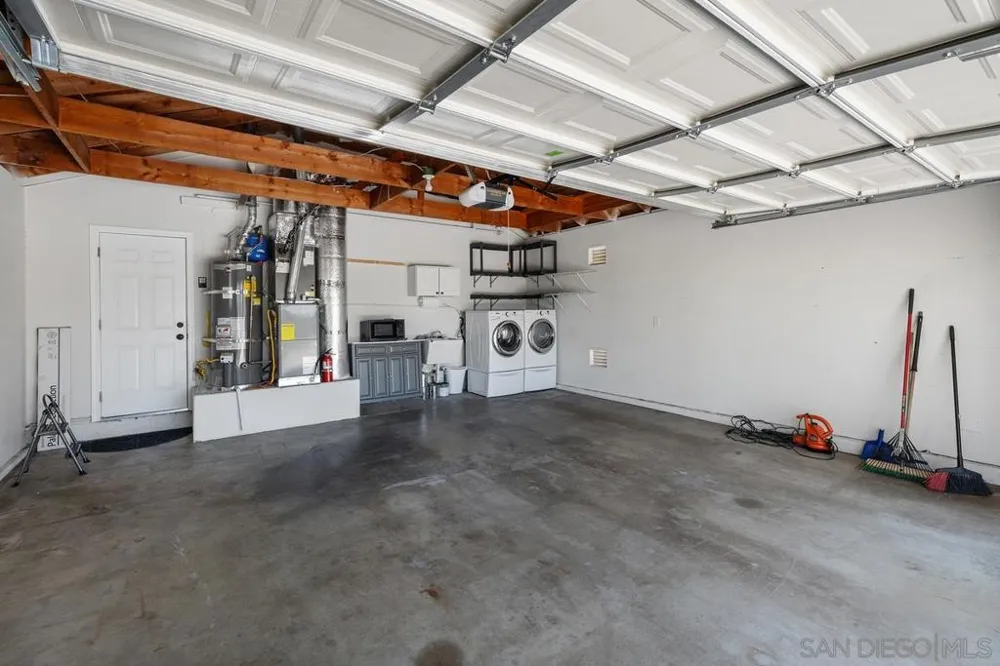 13309 Lakeview Way Lakeside, CA 92040
