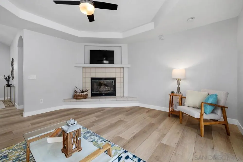 13309 Lakeview Way Lakeside, CA 92040