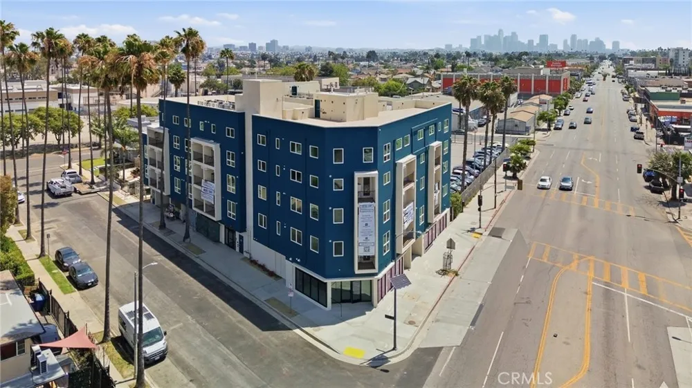 1818 S Norton Avenue #407 Los Angeles, CA 90018