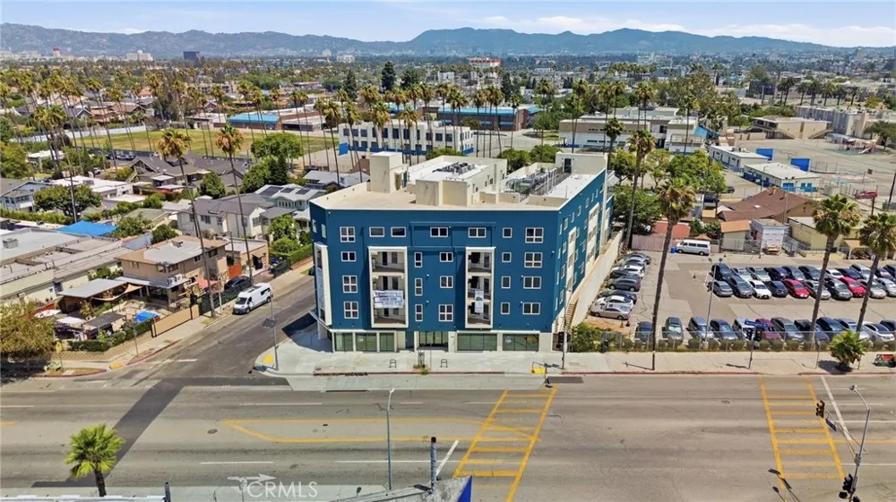 1818 S Norton Avenue #407 Los Angeles, CA 90018