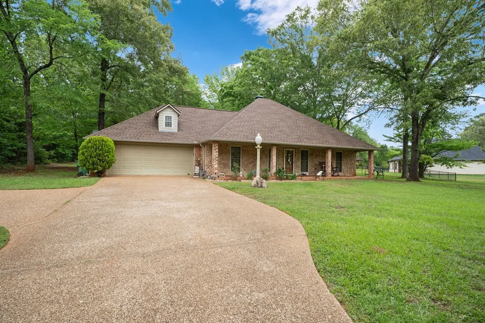 630 County Road 3608 Bullard, TX 75757