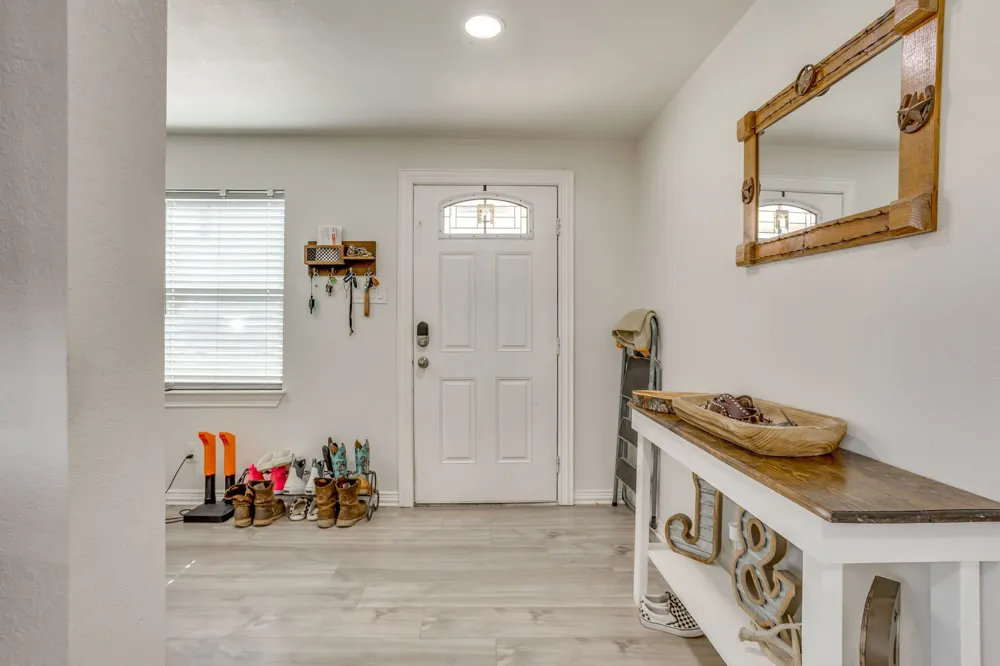 109 W Purdom Avenue Alvarado, TX 76009