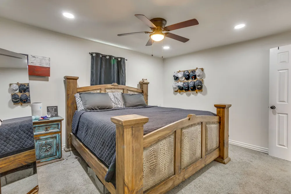 109 W Purdom Avenue Alvarado, TX 76009