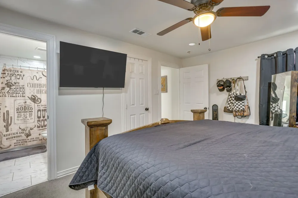 109 W Purdom Avenue Alvarado, TX 76009