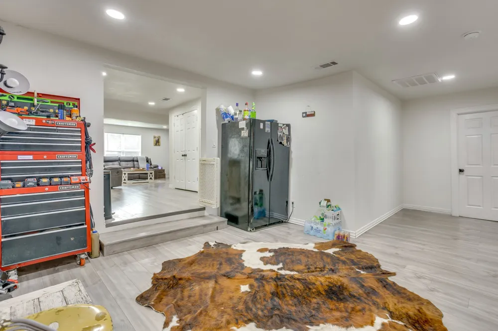 109 W Purdom Avenue Alvarado, TX 76009