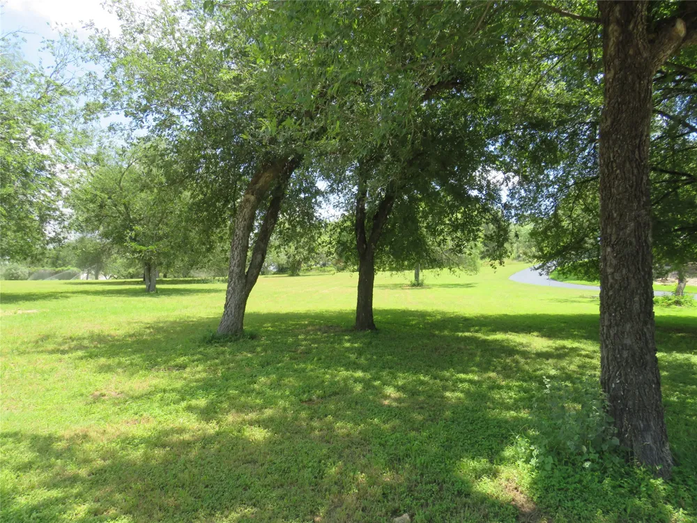 67 Bridgepoint Drive #3 Kingsland, TX 78639