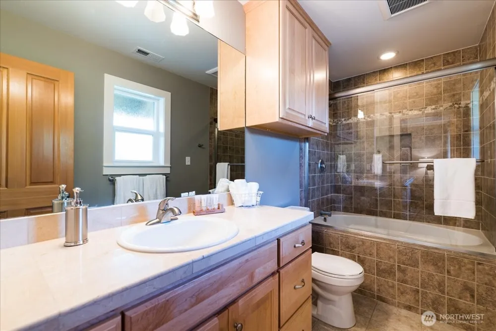 408 Manson Boulevard Manson, WA 98831