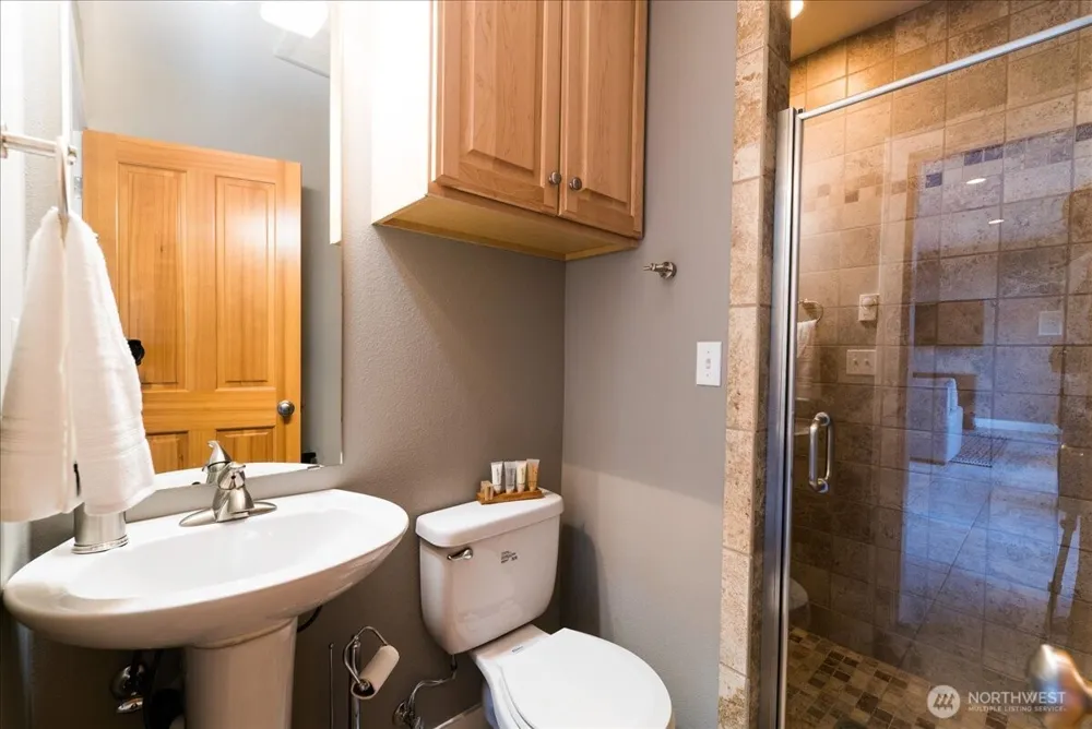 408 Manson Boulevard Manson, WA 98831