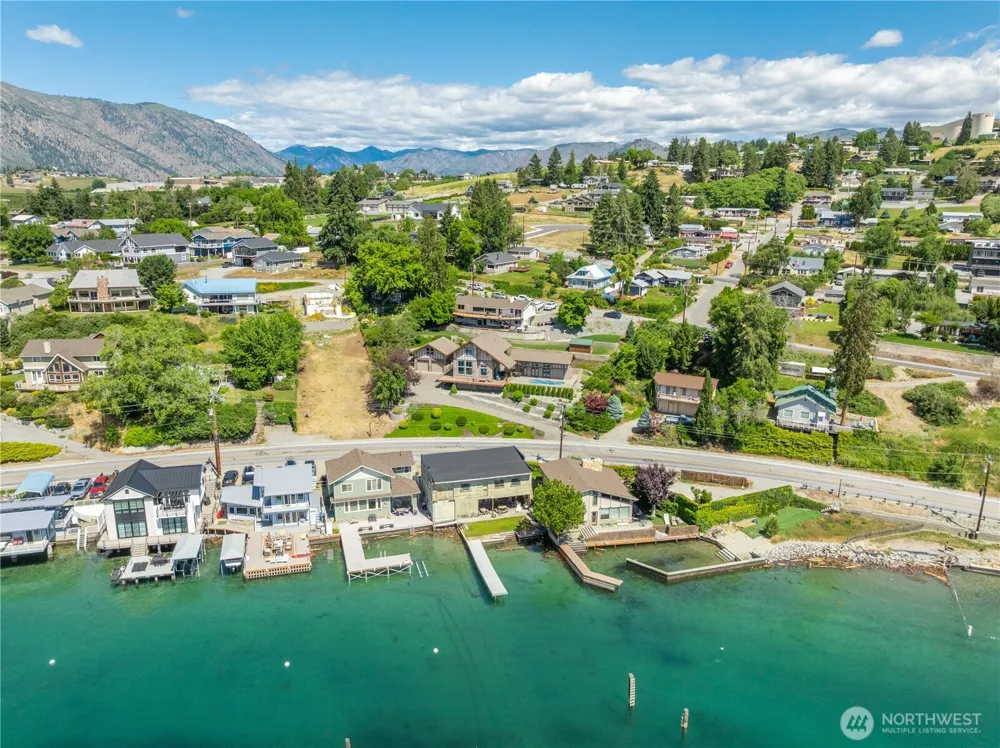 408 Manson Boulevard Manson, WA 98831