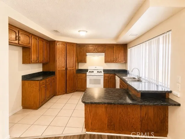 19001 US Highway 18 #7 Apple Valley, CA 92307
