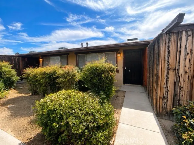 19001 US Highway 18 #7 Apple Valley, CA 92307