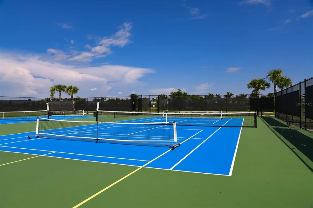 7532 MOONBEAM AVENUE Sarasota, FL 34241