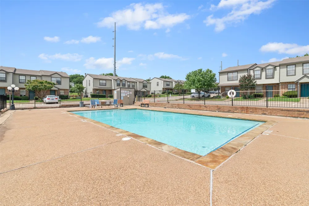 700 W Collins Street Denton, TX 76201