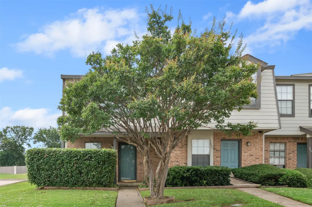 700 W Collins Street Denton, TX 76201