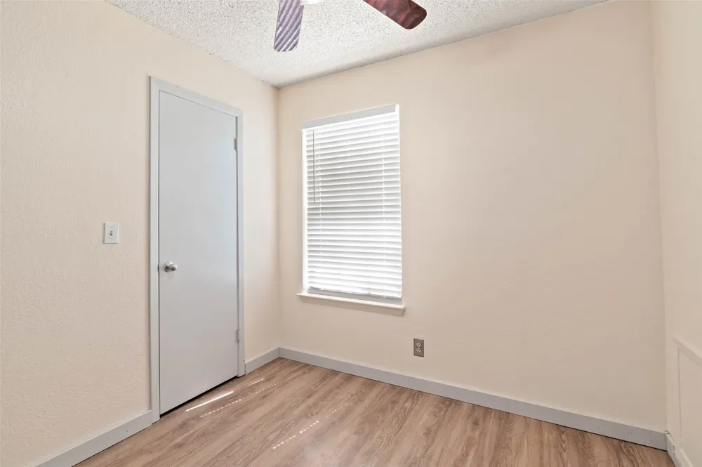 700 W Collins Street Denton, TX 76201
