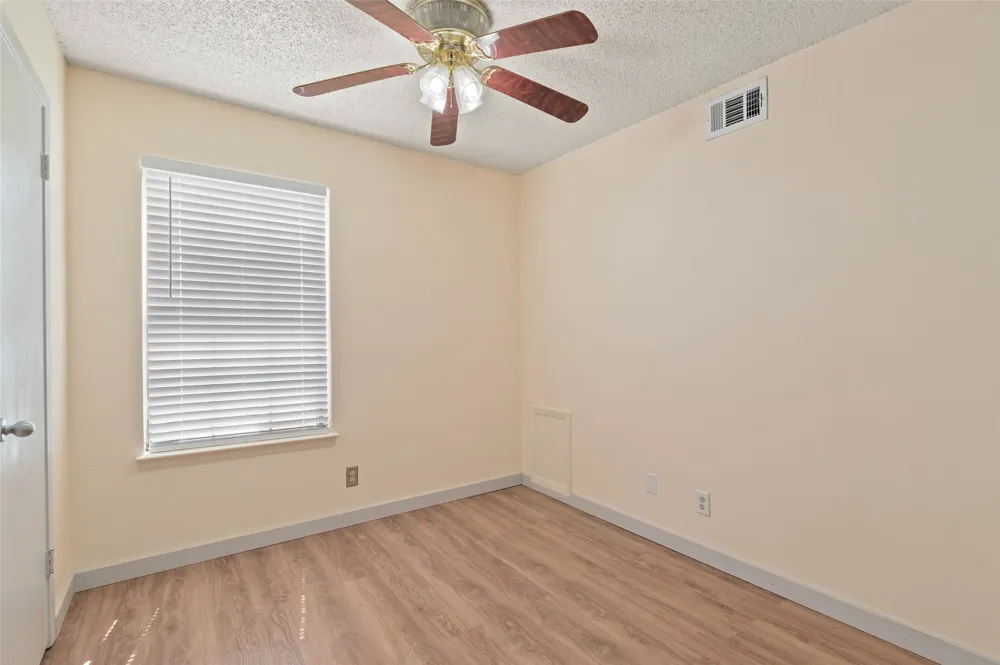 700 W Collins Street Denton, TX 76201