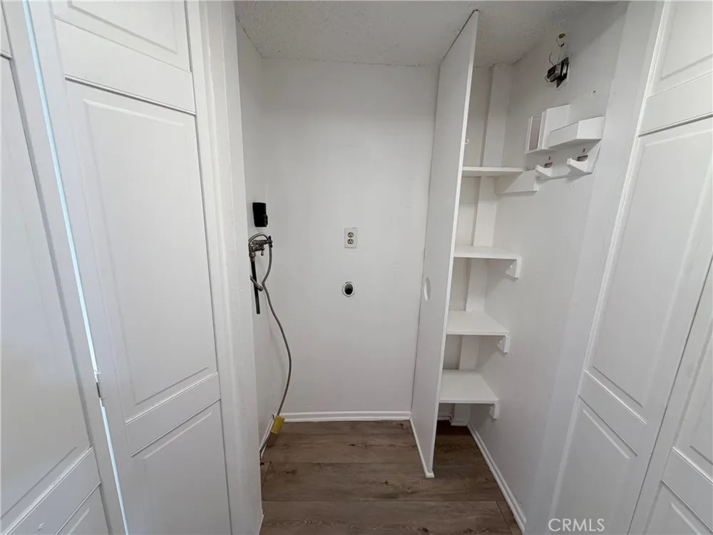 7800 Topanga Canyon Blvd #116 Canoga Park, CA 91304