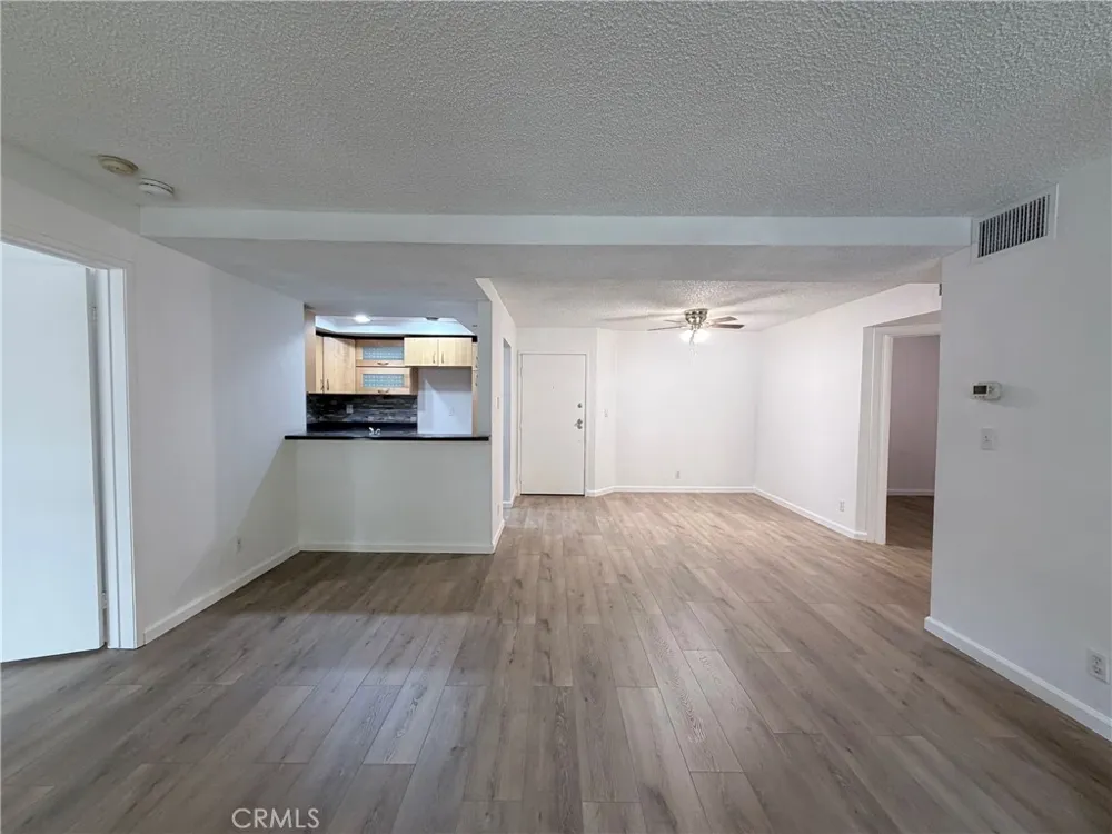 7800 Topanga Canyon Blvd #116 Canoga Park, CA 91304