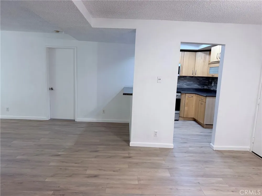 7800 Topanga Canyon Blvd #116 Canoga Park, CA 91304