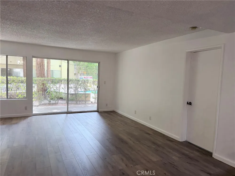 7800 Topanga Canyon Blvd #116 Canoga Park, CA 91304