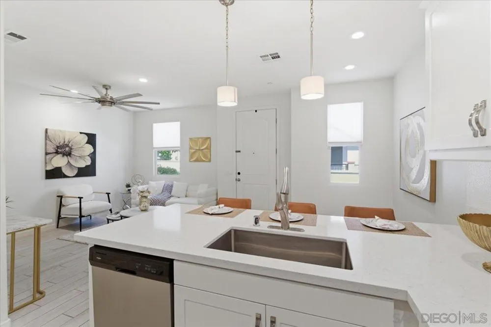 4156 Sitio Cielo Oceanside, CA 92057