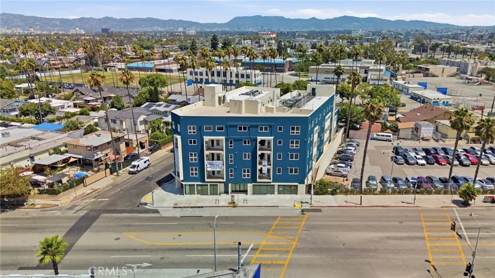 1818 S Norton Avenue #409 Los Angeles, CA 90018