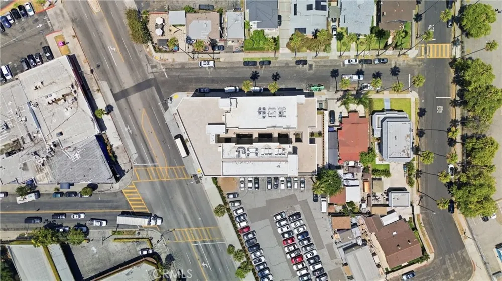 1818 S Norton Avenue #409 Los Angeles, CA 90018
