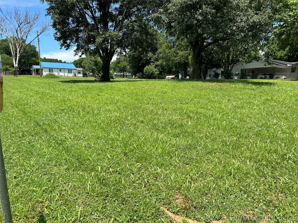 604 Irving Street Fort Gibson, OK 74434
